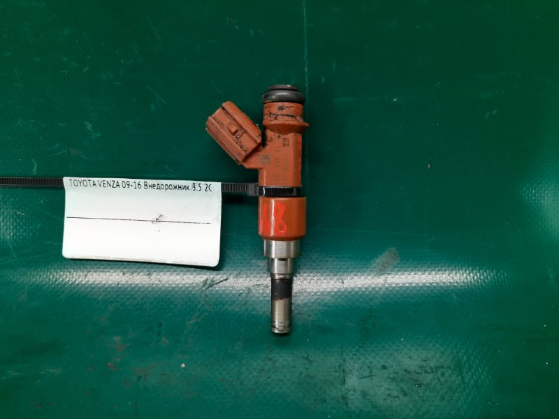 Запчасть форсунка топливная TOYOTA VENZA 09-16 2011 Внедорожник 3.5 2GR-FE 23209-0P040 Б/У Форсунка топливная TOYOTA VENZA 09-16 2011 Внедорожник 3.5 2GR-FE 23209-0P040 Б/У