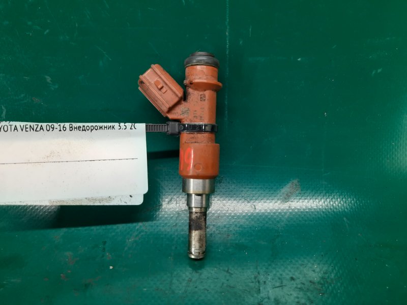 Форсунка топливная TOYOTA VENZA 09-16 2011 Внедорожник 3.5 2GR-FE 23209-0P040 Б/У