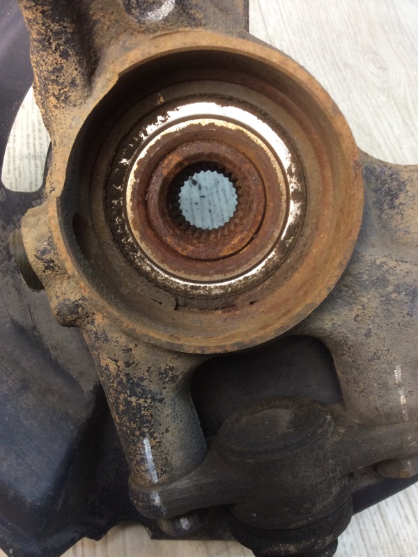 Кулак поворотный передний правый ELANTRA HD 06-11 2.0 G4KD