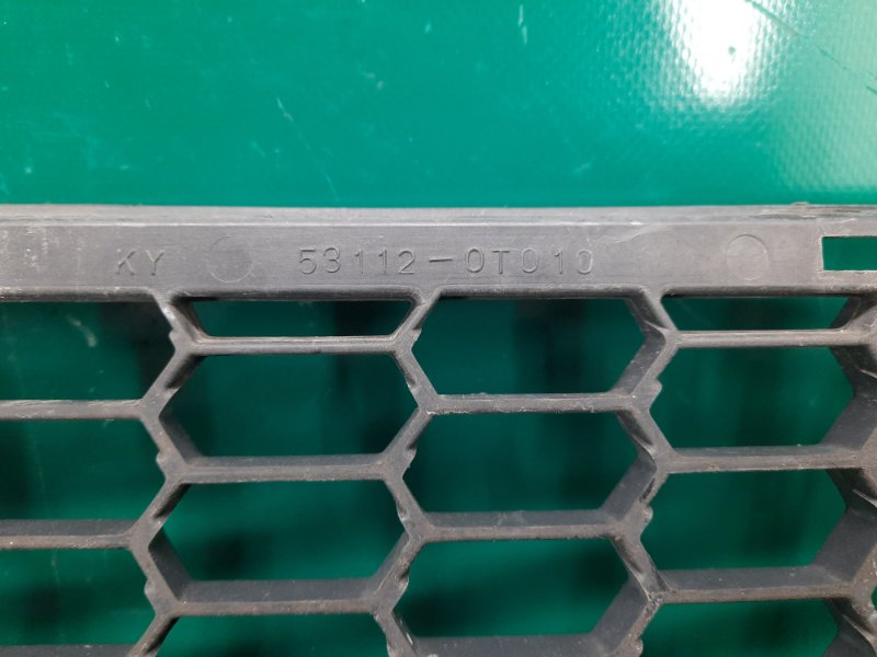 Решетка переднего бампера VENZA 09-16 2011 Внедорожник 3.5 2GR-FE Решетка переднего бампера VENZA 09-16 2011 Внедорожник 3.5 2GR-FE