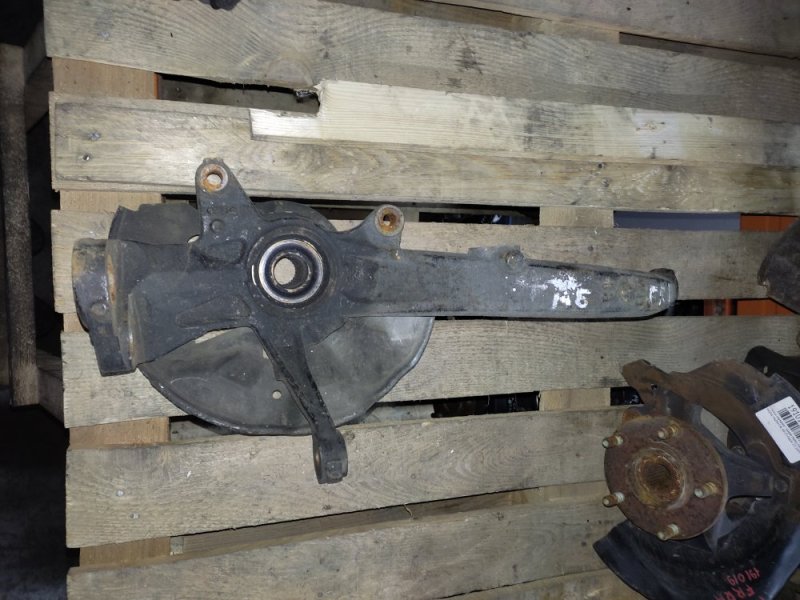 Кулак поворотный передний правый MAZDA 6 GG 02-07 GR8C-33-02X Б/У