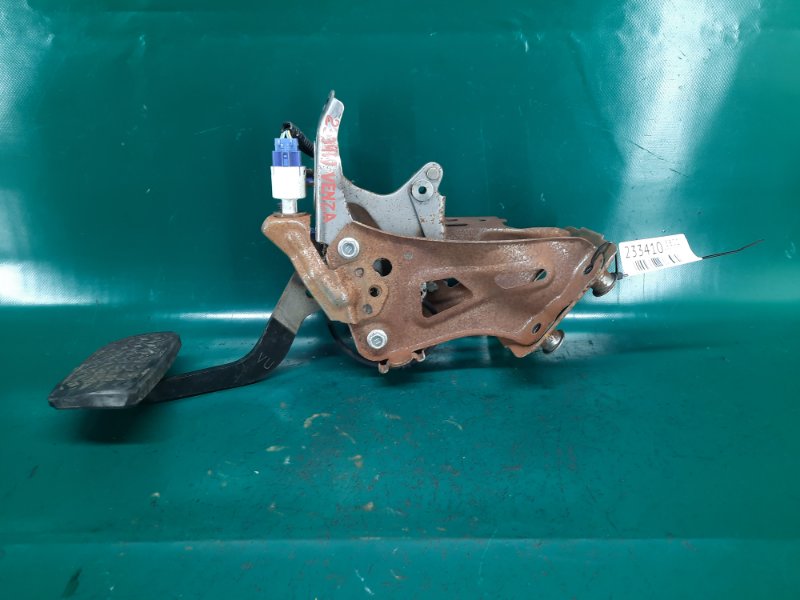 Педаль тормоза VENZA 09-16 2011 Внедорожник 3.5 2GR-FE