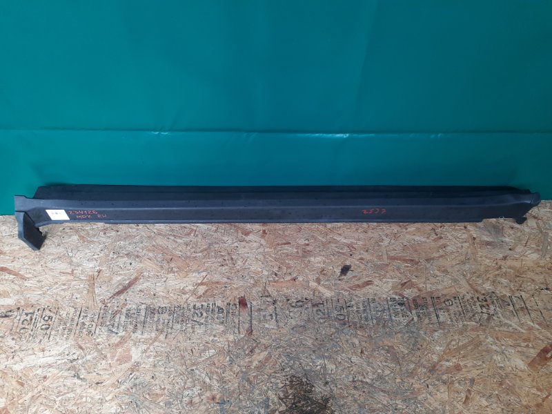 Накладка порога наружная правая ACURA MDX (YD2) 06-13 Внедорожник 3.7 J37A1