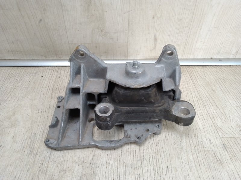 Подушка двигателя NISSAN NV200 USA 13- 2015 M20XUS 2.0 MR20DE 11220-EW80C Б/У