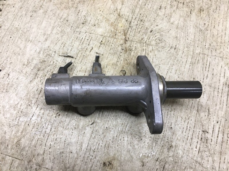 Главный тормозной цилиндр HYUNDAI GRANDEUR 05-11 TG 3.3 G6DB