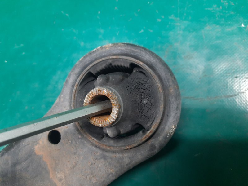 Рычаг передней подвески нижний левый TOYOTA VENZA 09-16 Внедорожник 3.5 2GR-FE