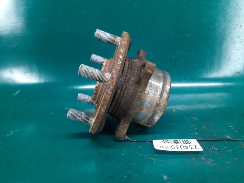 Ступица передняя левая MDX (YD2) 06-13 2009 Внедорожник 3.7 J37A1