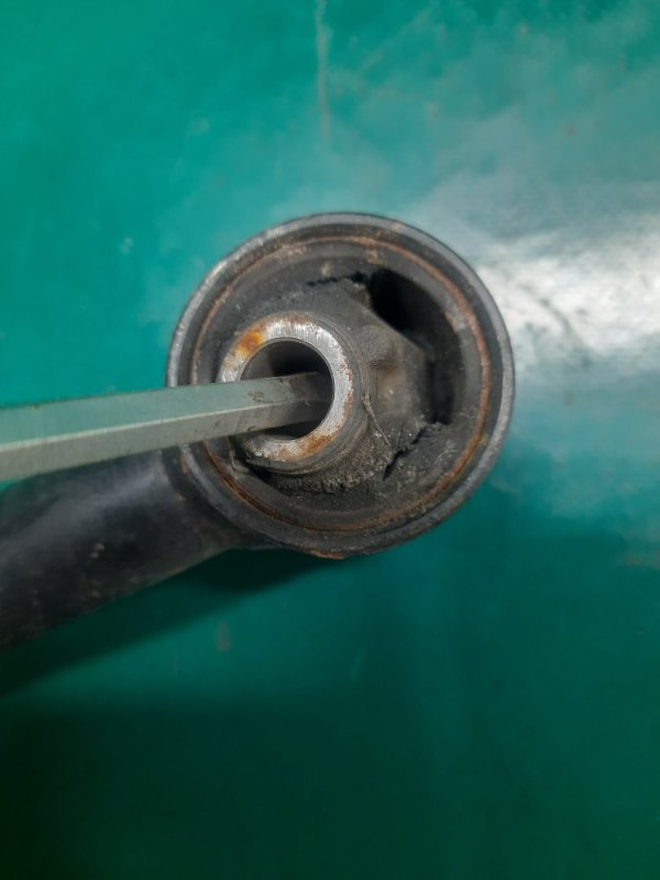 Рычаг задней подвески продольный VENZA 09-16 2011 Внедорожник 3.5 2GR-FE Рычаг задней подвески продольный VENZA 09-16 2011 Внедорожник 3.5 2GR-FE