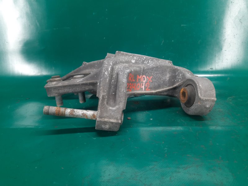 Цапфа задняя левая MDX (YD2) 06-13 2009 Внедорожник 3.7 J37A1