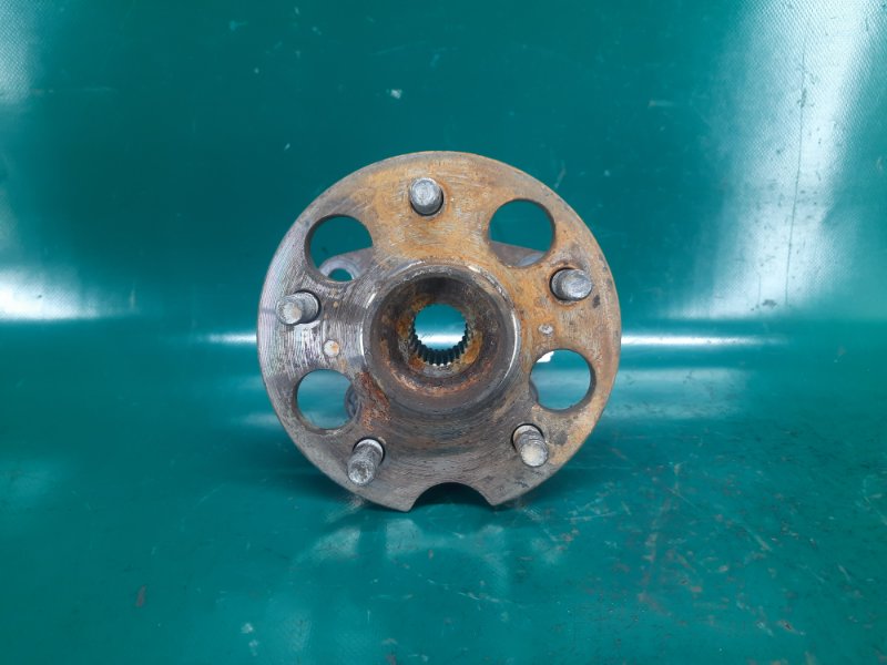 Ступица задняя левая TOYOTA VENZA 09-16 2011 Внедорожник 3.5 2GR-FE 42410-0E050 Б/У