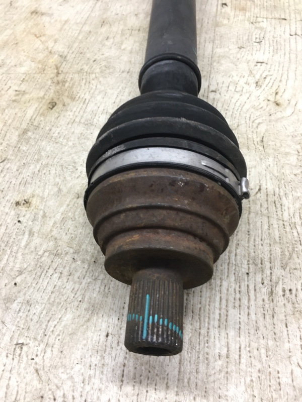 Привод передний правый PASSAT B7 11-15