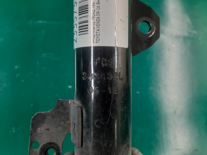 Амортизатор передний левый TOYOTA VENZA 09-16 Внедорожник 3.5 2GR-FE