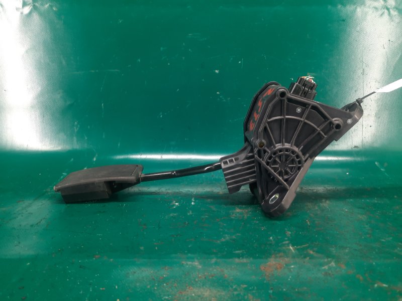 Педаль газа MDX (YD2) 06-13 2009 Внедорожник 3.7 J37A1