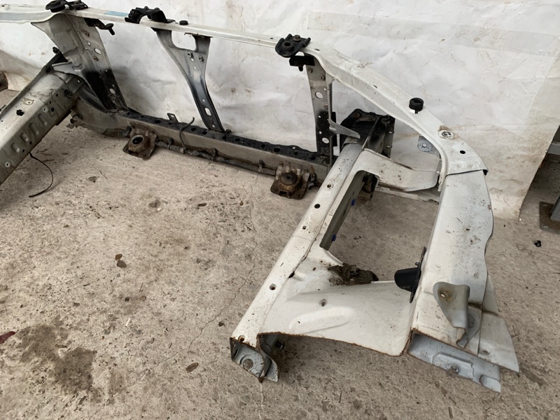 Панель передняя LEGACY 03-09 BL/BP 2003-2006