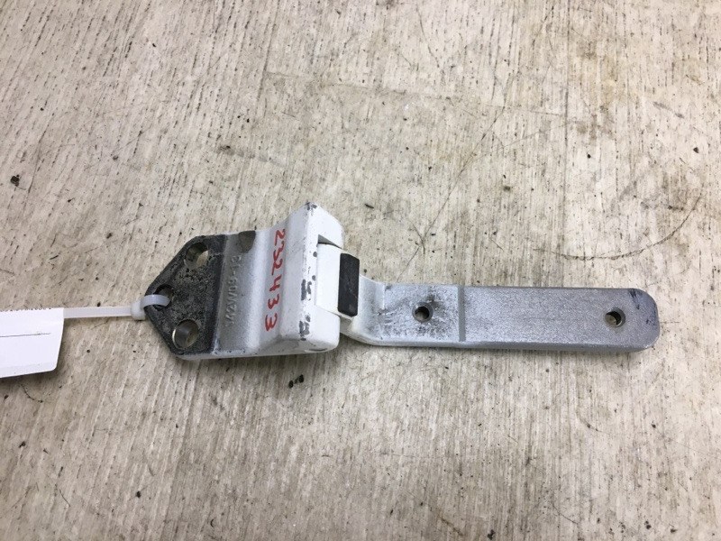 Петля двери верхняя задняя левая NV200 USA 13- 2020 M20XUS 2.0 MR20DE