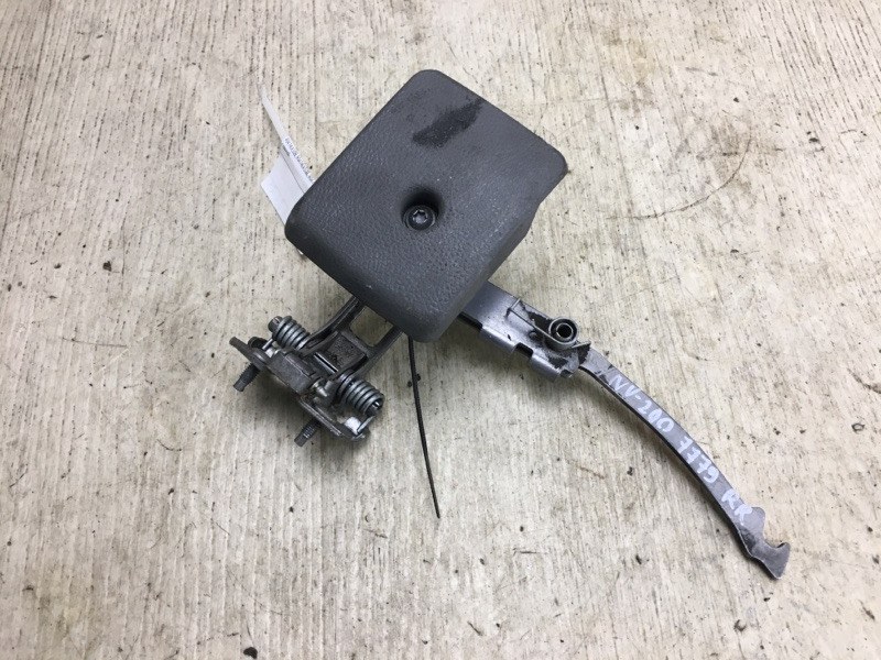 Ограничитель двери задний правый NV200 USA 13- 2020 M20XUS 2.0 MR20DE Ограничитель двери задний правый NV200 USA 13- 2020 M20XUS 2.0 MR20DE