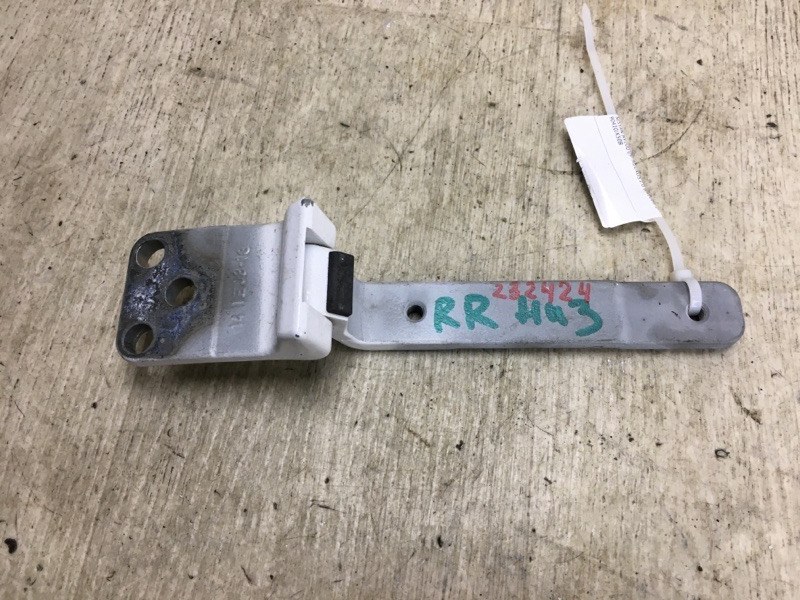 Петля двери нижняя задняя правая NV200 USA 13- 2020 M20XUS 2.0 MR20DE