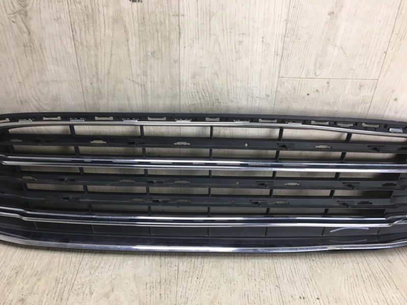 Решетка радиатора FORD FUSION 14- MK5