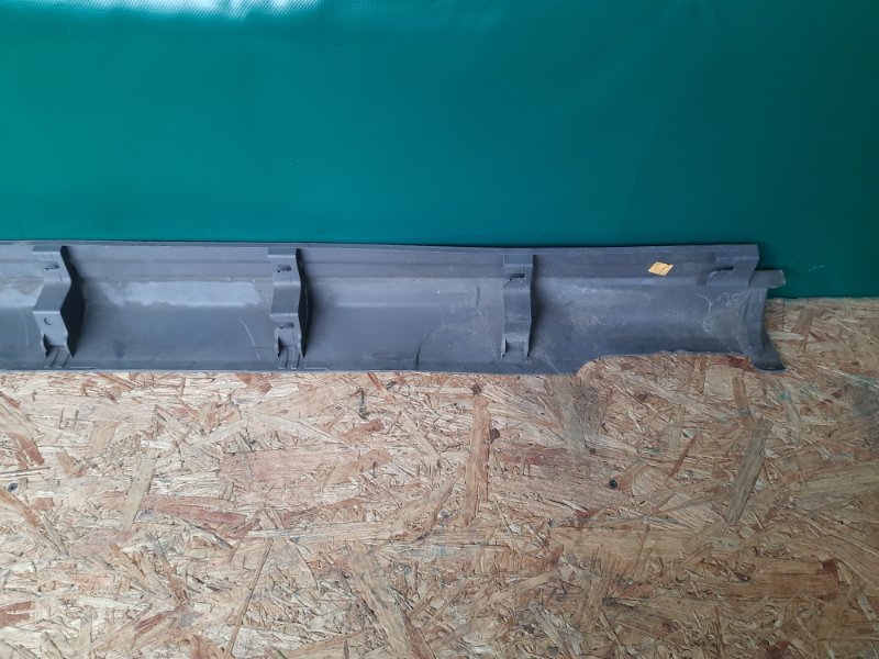 Накладка порога наружная левая MDX (YD1) 00-06 2004 Внедорожник 3.5