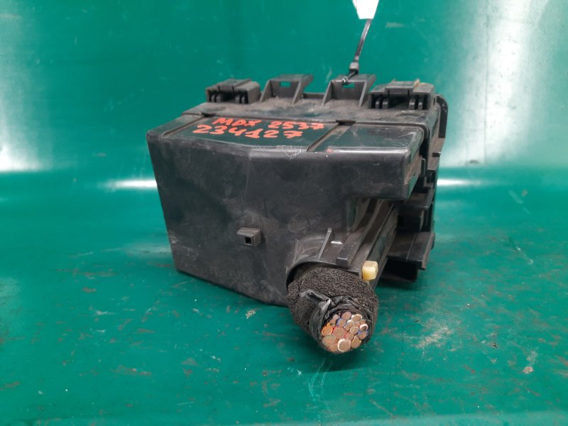 Блок предохранителей моторный отсек MDX (YD2) 06-13 2009 Внедорожник 3.7 J37A1 Блок предохранителей моторный отсек MDX (YD2) 06-13 2009 Внедорожник 3.7 J37A1