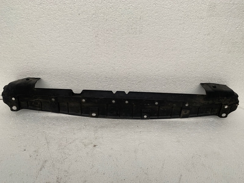 Дефлектор радиатора LEGACY 03-09 BL/BP 2003-2006