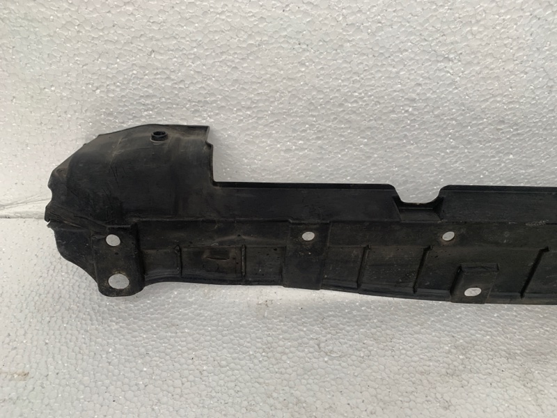 Дефлектор радиатора LEGACY 03-09 BL/BP 2003-2006