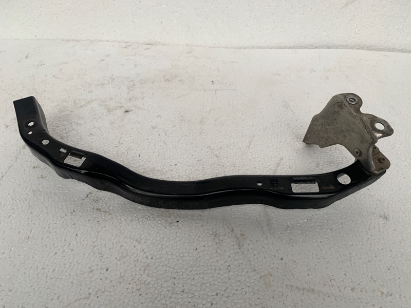 Кронштейн крепления фары правый SUBARU LEGACY 03-09 BL/BP 2003-2006 57707AG21A Б/У