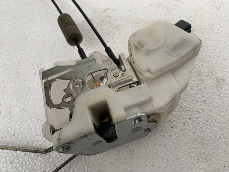 Замок двери передний левый GALANT 03-12 2009 Седан 2.4