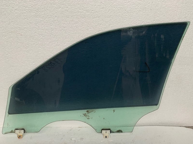 Стекло двери переднее правое INFINITI G35 03-07 Стекло двери переднее правое INFINITI G35 03-07