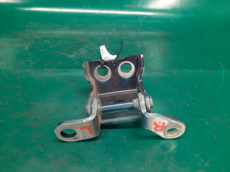 Петля двери верхняя задняя левая MDX (YD2) 06-13 2009 Внедорожник 3.7 J37A1 Петля двери верхняя задняя левая MDX (YD2) 06-13 2009 Внедорожник 3.7 J37A1