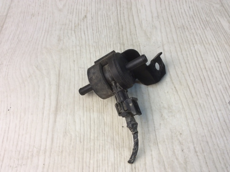 Запчасть клапан абсорбера KIA RIO JB 2005-2011 1.4 G4EE 28910-26900 Б/У Клапан абсорбера KIA RIO JB 2005-2011 1.4 G4EE 28910-26900 Б/У