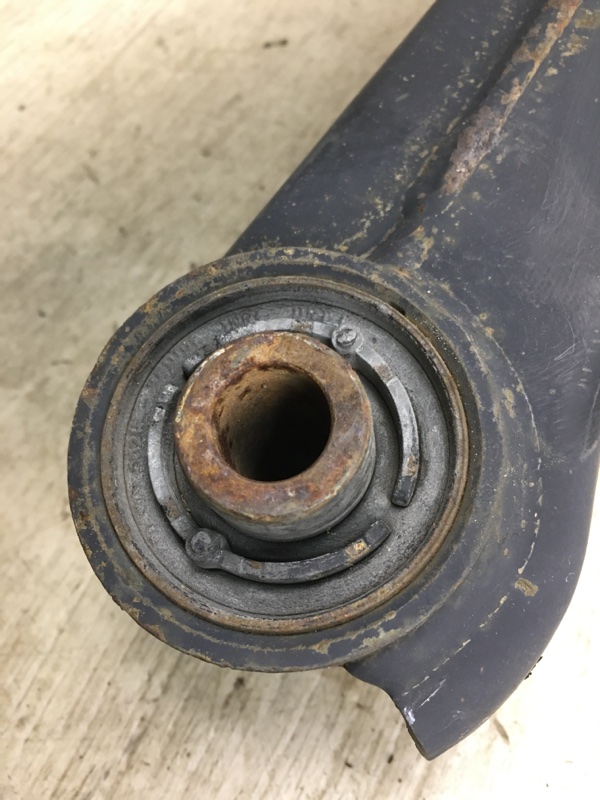 Рычаг задней подвески поперечный правый SONATA YF 10-14 2013 YF 2.4 G4KJ