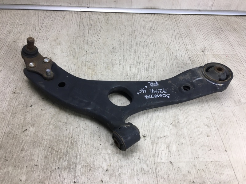 Запчасть рычаг передней подвески нижний правый HYUNDAI SONATA YF 10-14 2013 YF 2.4 G4KJ 545013S200 Б/У Рычаг передней подвески нижний правый HYUNDAI SONATA YF 10-14 2013 YF 2.4 G4KJ 545013S200 Б/У