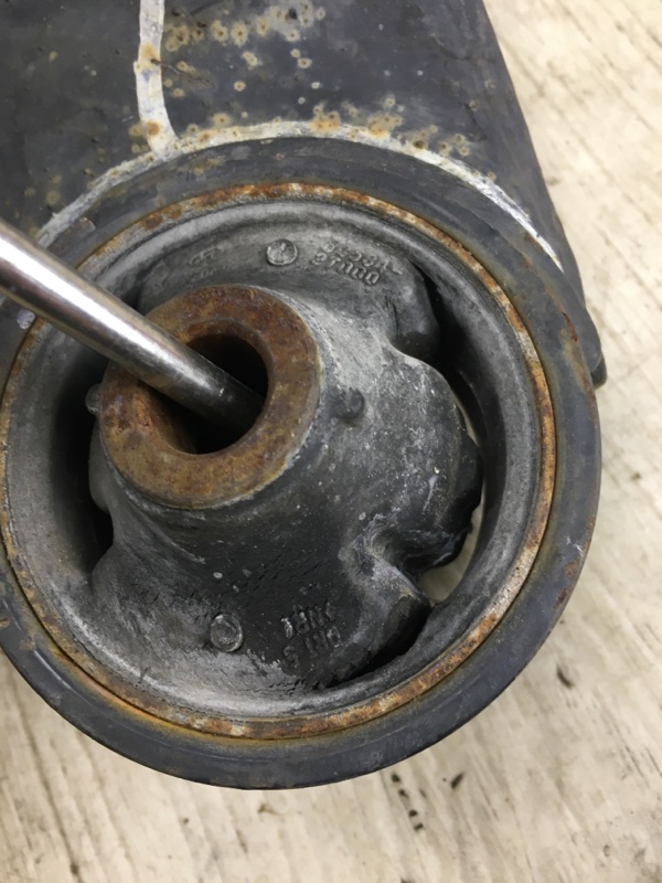 Рычаг передней подвески нижний правый SONATA YF 10-14 2013 YF 2.4 G4KJ Рычаг передней подвески нижний правый SONATA YF 10-14 2013 YF 2.4 G4KJ