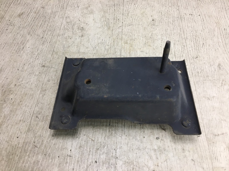 Кронштейн усилителя заднего бампера правый SONATA YF 10-14 2013 YF 2.4 G4KJ