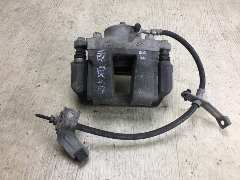 Запчасть суппорт тормозной передний правый HYUNDAI SONATA YF 10-14 2013 YF 2.4 G4KJ 58130-3Q500 Б/У Суппорт тормозной передний правый HYUNDAI SONATA YF 10-14 2013 YF 2.4 G4KJ 58130-3Q500 Б/У