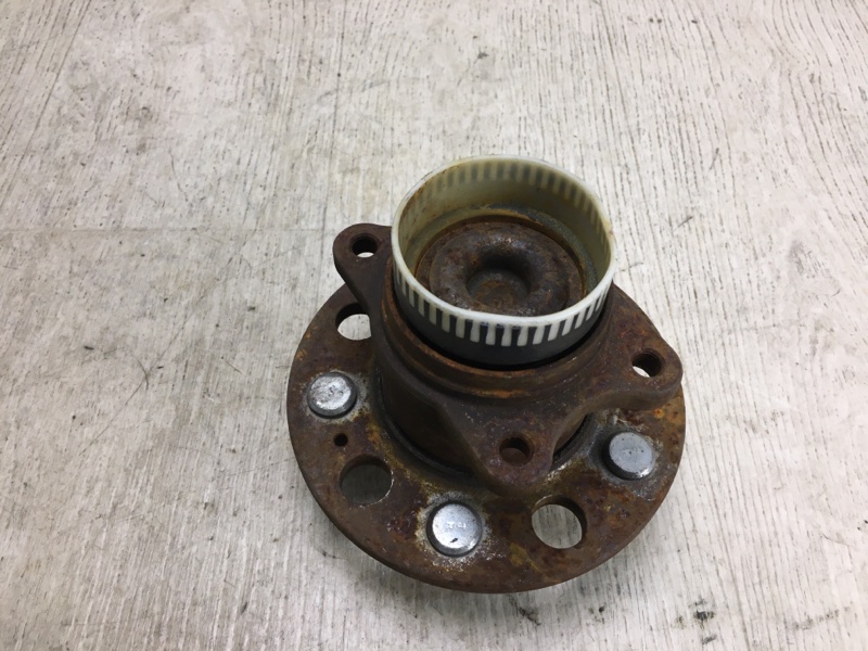 Ступица задняя левая SONATA YF 10-14 2013 YF 2.4 G4KJ