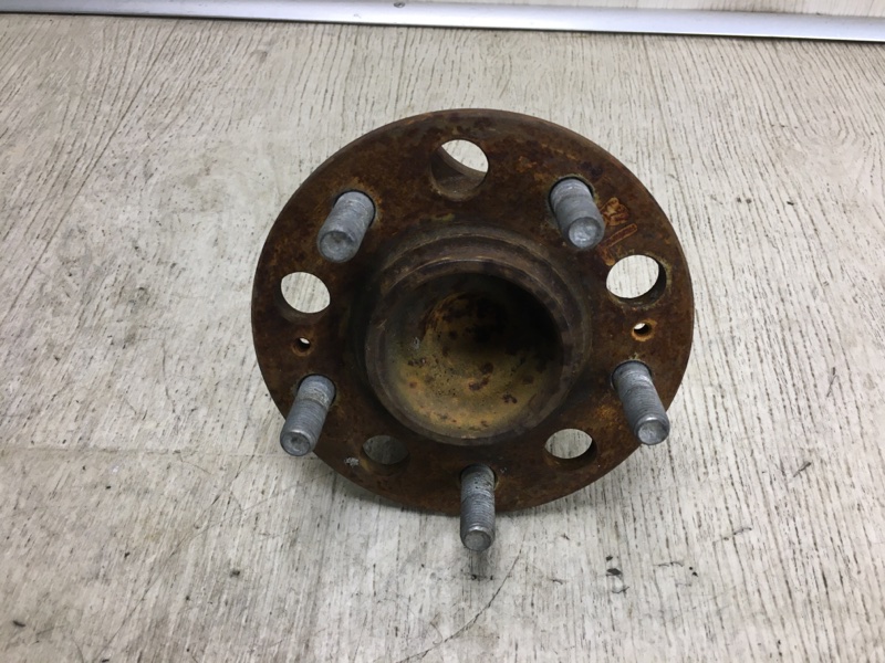 Ступица задняя левая HYUNDAI SONATA YF 10-14 YF 2.4 G4KJ