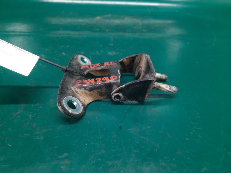 Петля крышки багажника левая ACURA MDX (YD2) 06-13 Внедорожник 3.7 J37A1 Петля крышки багажника левая ACURA MDX (YD2) 06-13 Внедорожник 3.7 J37A1