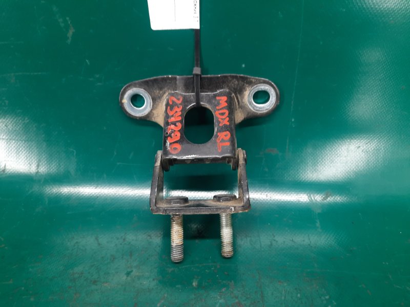 Петля крышки багажника левая MDX (YD2) 06-13 2009 Внедорожник 3.7 J37A1 Петля крышки багажника левая MDX (YD2) 06-13 2009 Внедорожник 3.7 J37A1