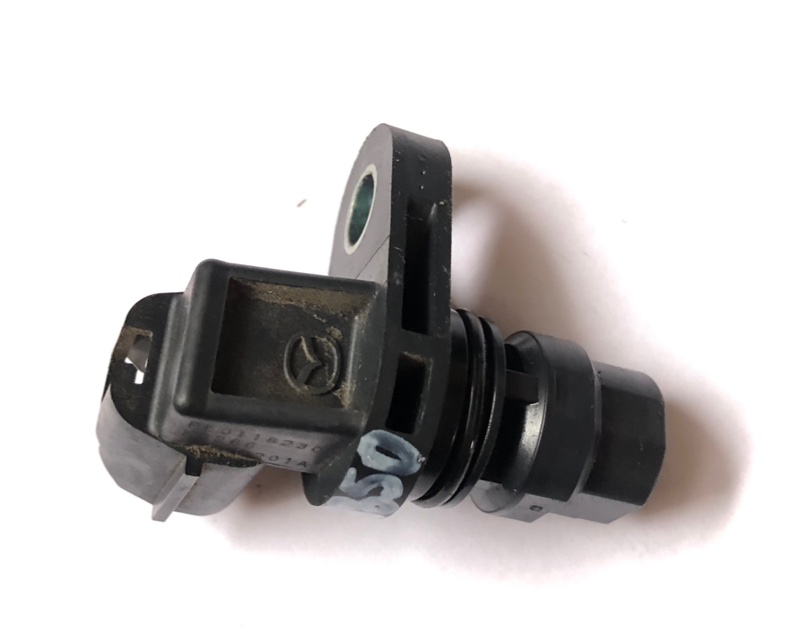 Датчик положения распредвала MAZDA MX-5 15- PE PE01-18-230 Б/У
