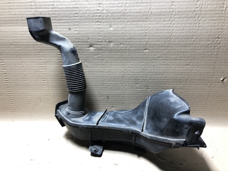 Воздуховод охлаждения тормозов левый LEXUS LS460 06-12 USF40 53209-50010 Б/У