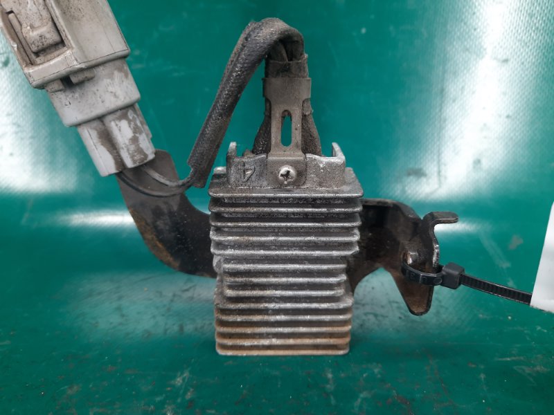 Блок электронный CAMRY 30 02-06 2005 Седан 2.4 2AZFE