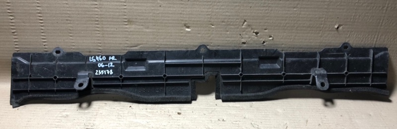 Дефлектор радиатора LEXUS LS460 06-12 USF40 Дефлектор радиатора LEXUS LS460 06-12 USF40