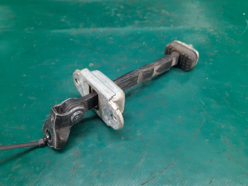 Ограничитель двери передний правый ACURA MDX (YD2) 06-13 Внедорожник 3.7 J37A1