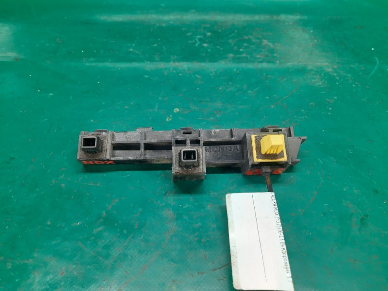 Кронштейн заднего бампера задний правый ACURA MDX (YD2) 06-13 Внедорожник 3.7 J37A1