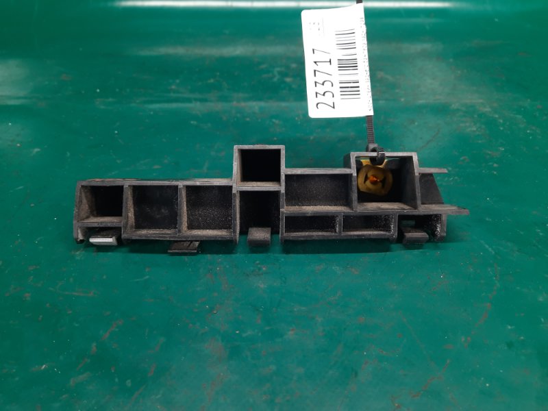 Кронштейн заднего бампера задний правый MDX (YD2) 06-13 2008 Внедорожник 3.7 J37A1