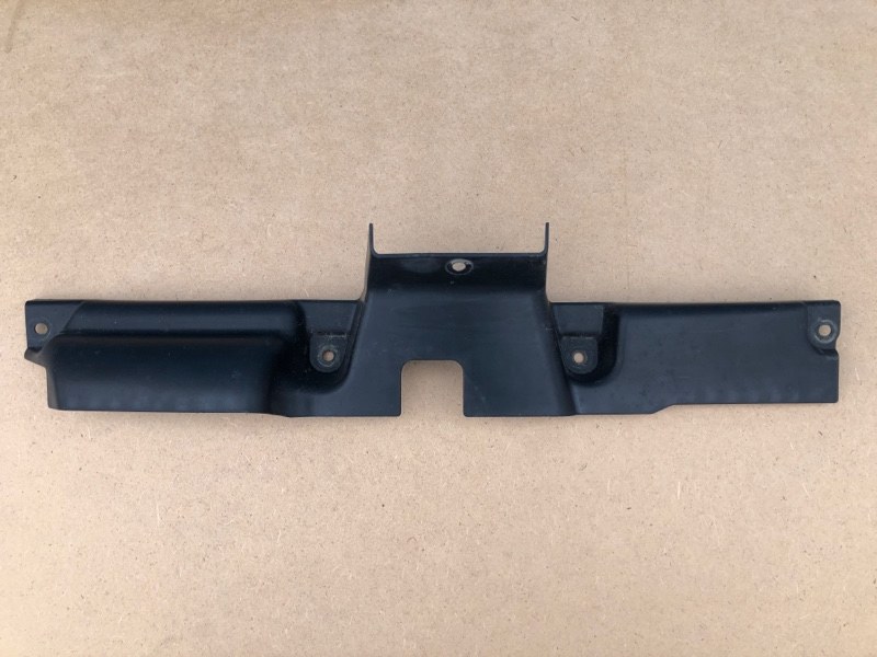 Накладка замка капота MITSUBISHI OUTLANDER XL 05-13 7450A589 Б/У