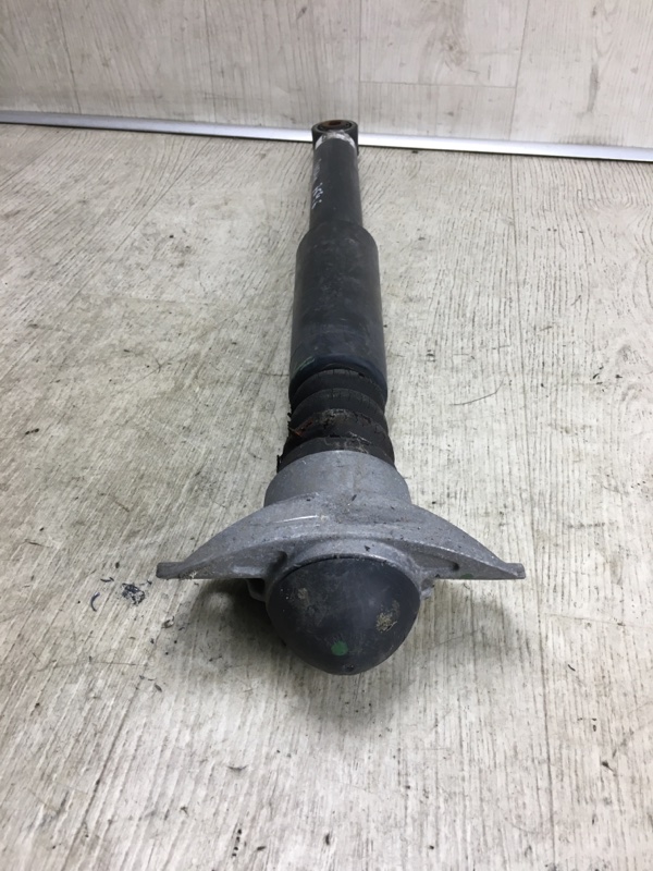 Амортизатор задний PASSAT B8 14- 2015 A32 1.8 CPRA