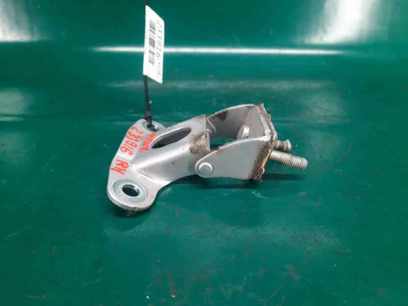 Петля крышки багажника правая MDX (YD2) 06-13 2008 Внедорожник 3.7 J37A1 Петля крышки багажника правая MDX (YD2) 06-13 2008 Внедорожник 3.7 J37A1